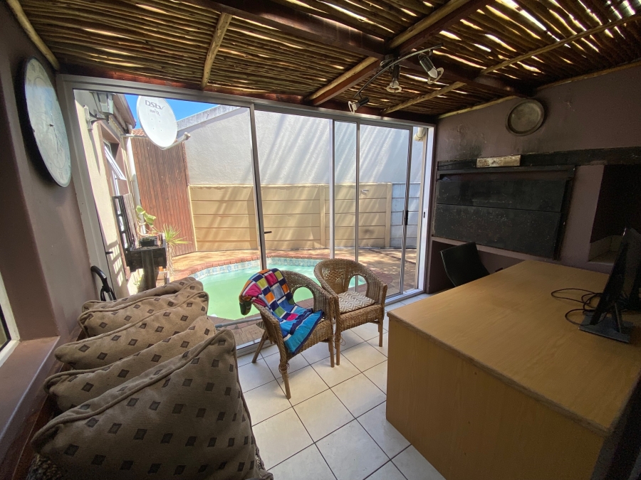 3 Bedroom Property for Sale in Sonnekuil Western Cape